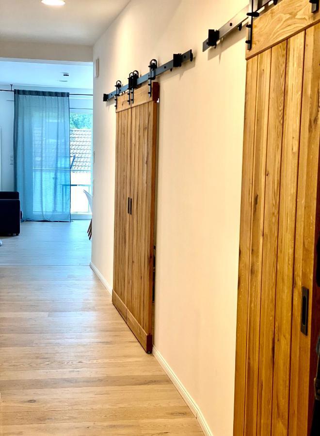 Exklusive 82 Qm Loftwohnung Mit Tiefgarage Und Sued-Balkon Zentral Titisee-Neustadt Exterior photo