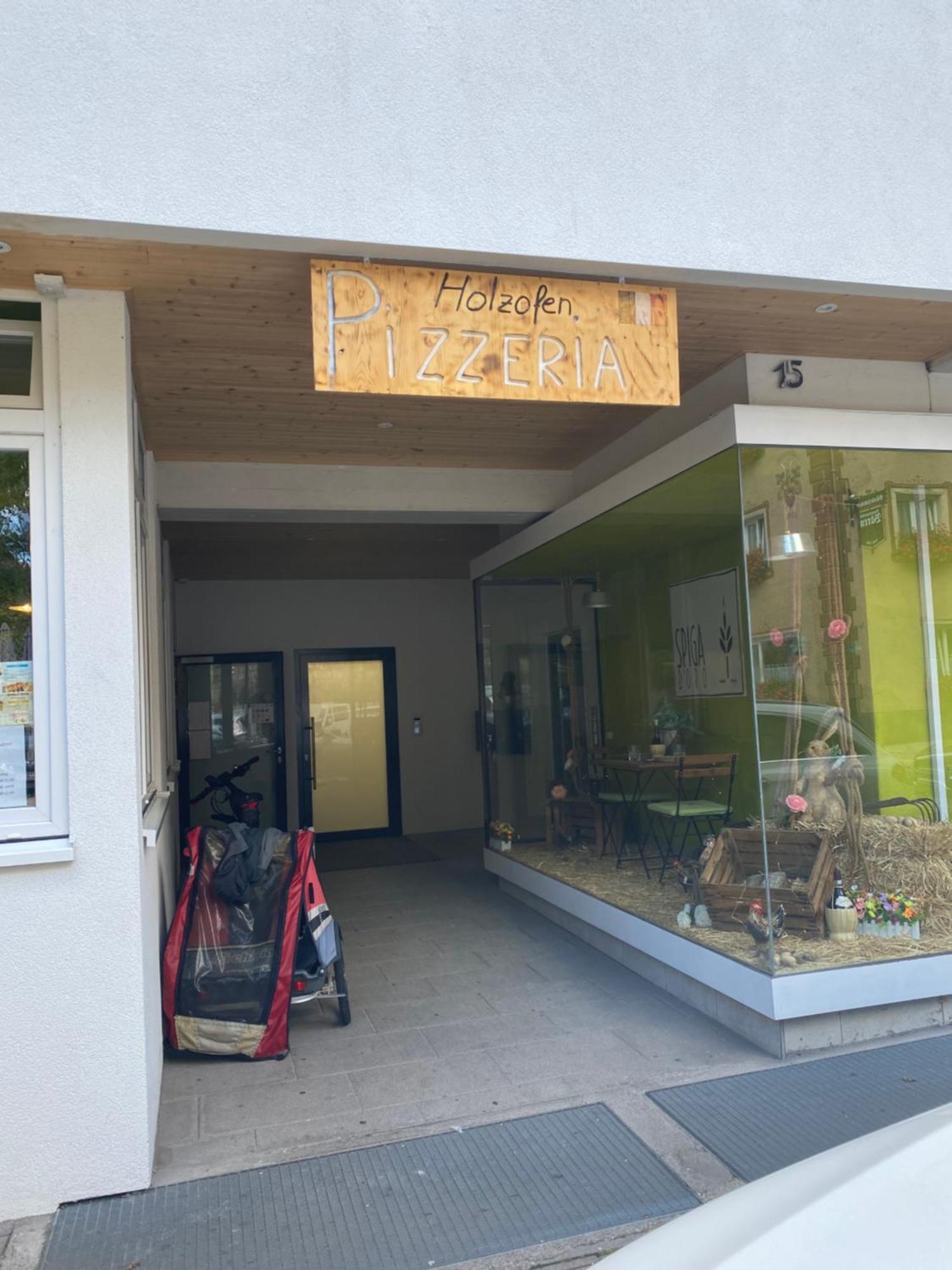 Exklusive 82 Qm Loftwohnung Mit Tiefgarage Und Sued-Balkon Zentral Titisee-Neustadt Exterior photo